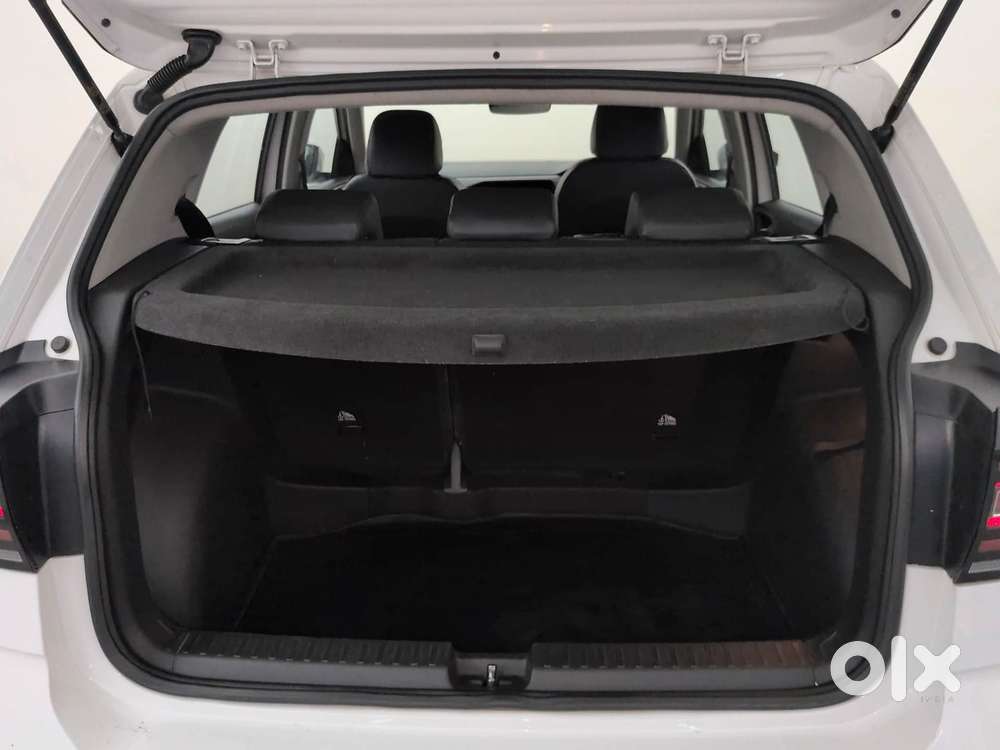 Volkswagen Taigun Topline 1.0 Tsi At (electric Seats), 2022, Petrol