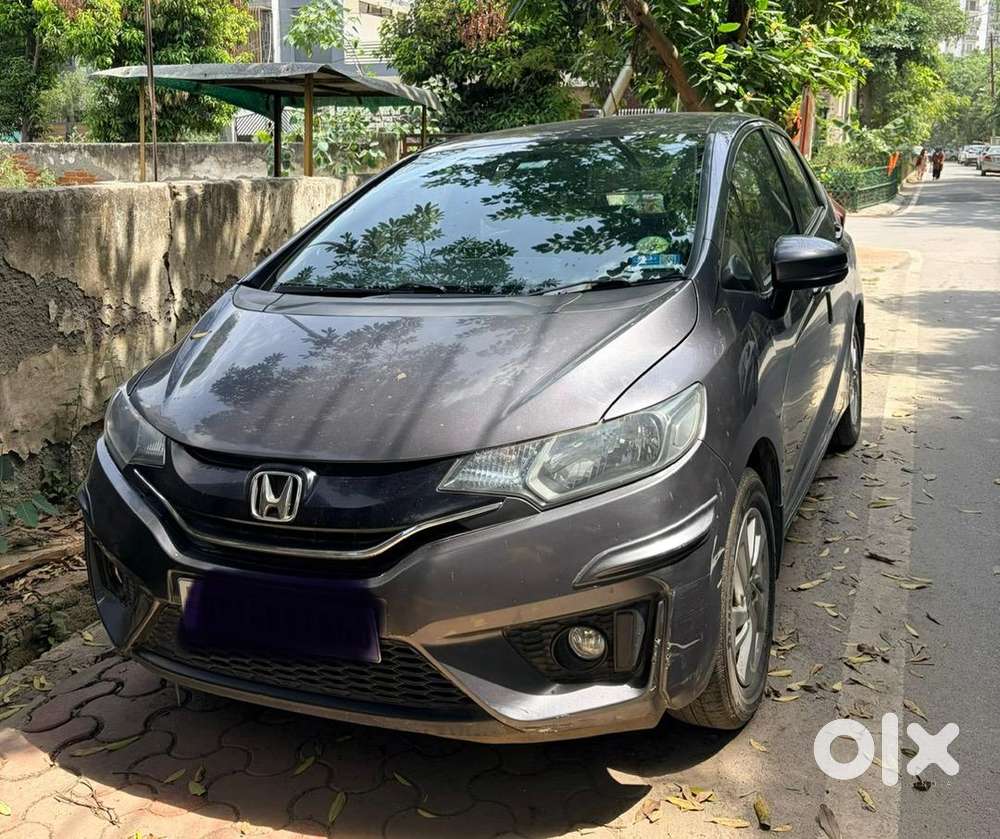 Honda Jazz 2017 Petrol Atomatic Very Well Maintained