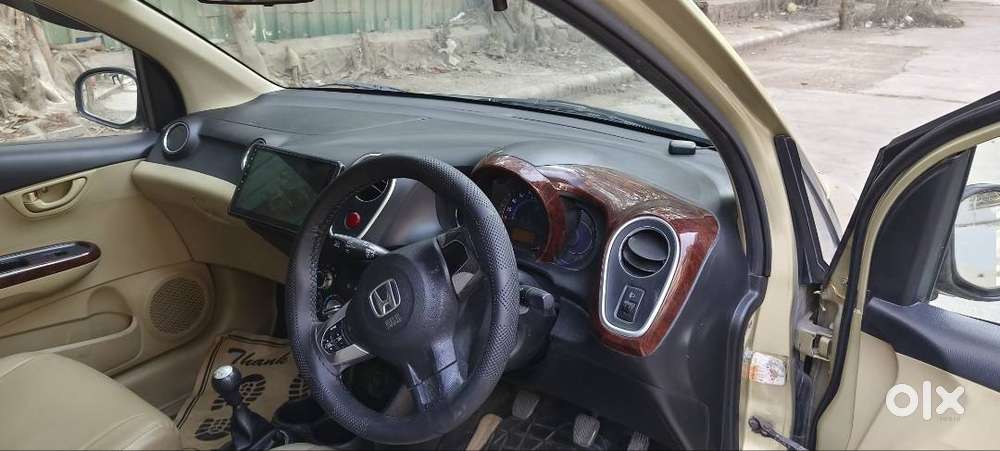 Honda Mobilio 2014 Petrol 85000 Km Driven