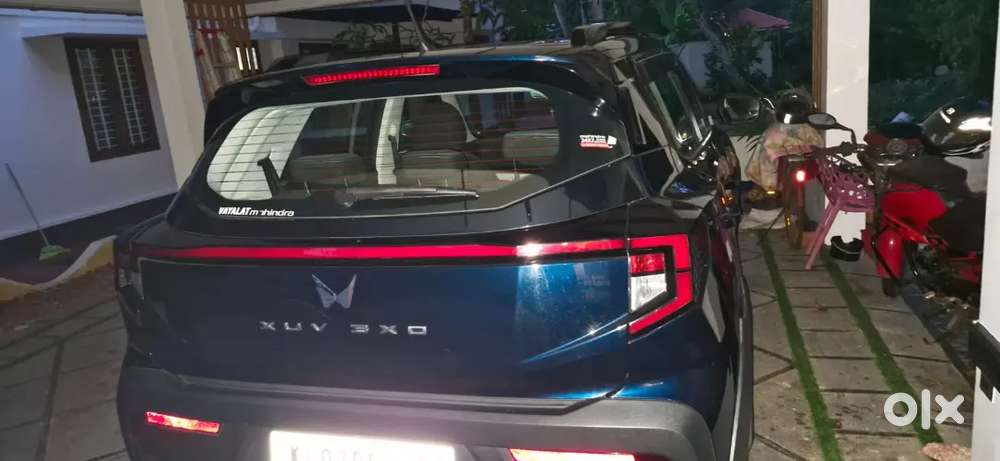 Mahindra Xuv 3xo Ax5l 2024