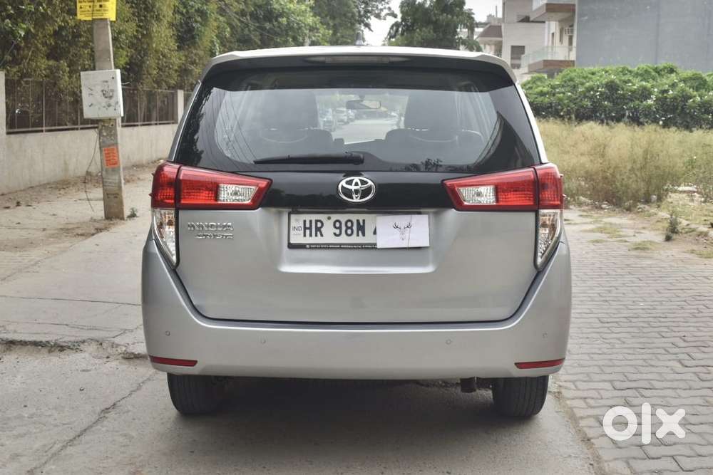 Toyota Innova Crysta 2.4 G Mt 7 Str, 2024, Diesel