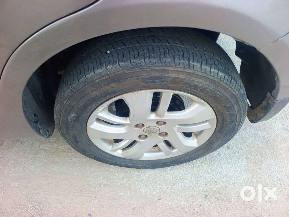 Maruti Suzuki Swift Dzire Zdi Bsiv, 2014, Diesel