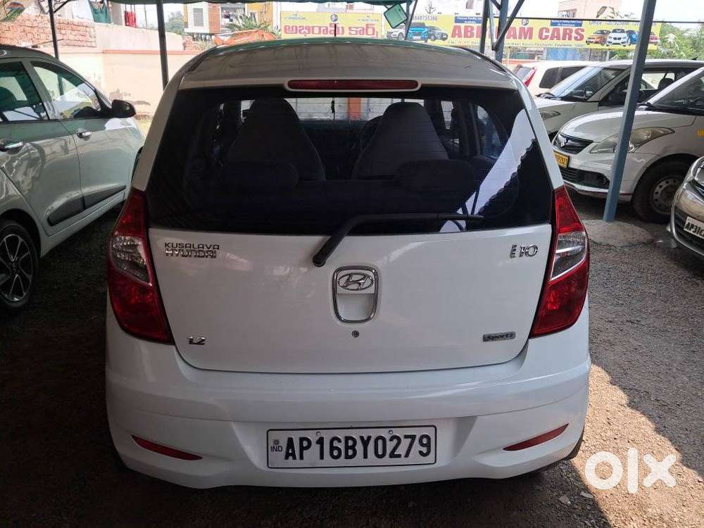 Hyundai I10 Sportz, 2011, Petrol