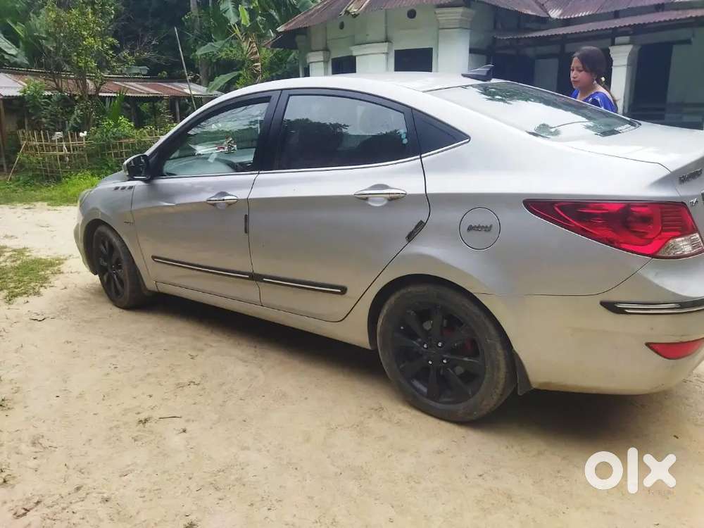 Hyundai Verna 2012 Petrol 85000 Km Driven