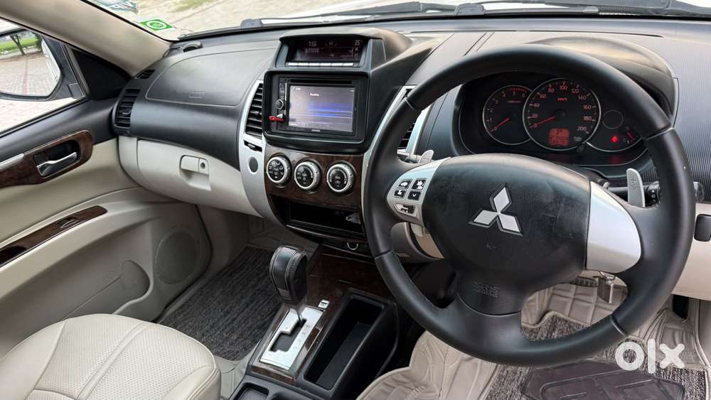 Mitsubishi Pajero Sport 4x2 Automatic, 2015, Diesel