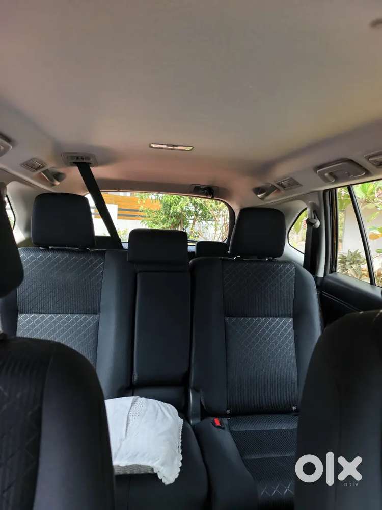 Toyota Innova Hycross 2024 Petrol Well Maintained