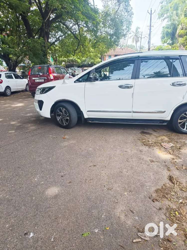Toyota Innova Crysta 2021 Diesel 125000 Km Driven