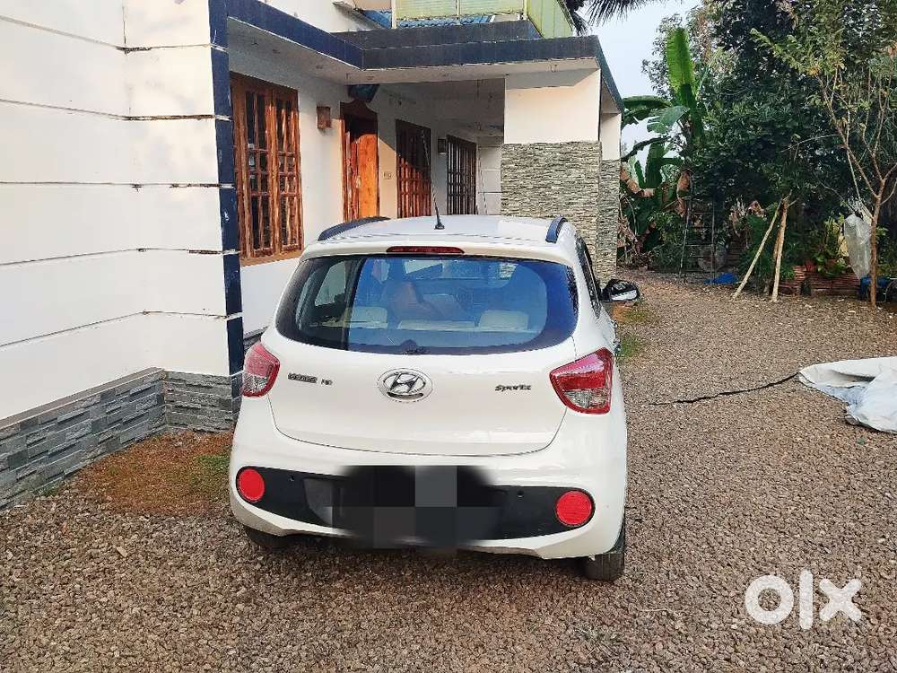 Hyundai Grand I10 Sportz 2018 Petrol 37000 Km Driven