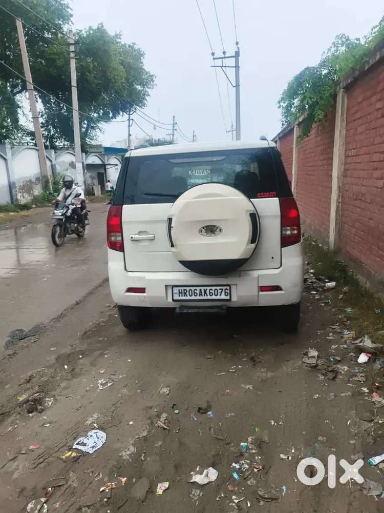 Mahindra Tuv 300 2018 Diesel 113000 Km Driven