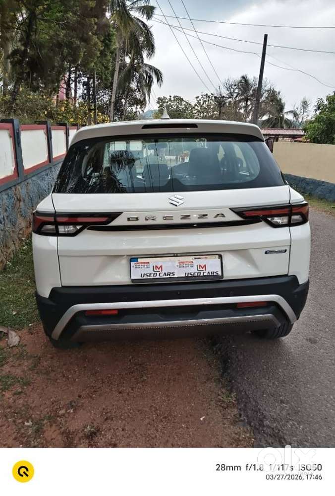 Maruti Suzuki Brezza 1.5 Lxi Smart Hybrid, 2023, Petrol