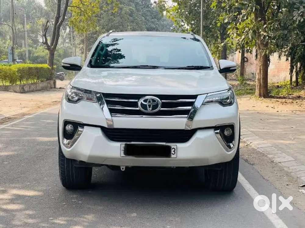 Toyota Fortuner 2017 Diesel 120000 Km Driven
