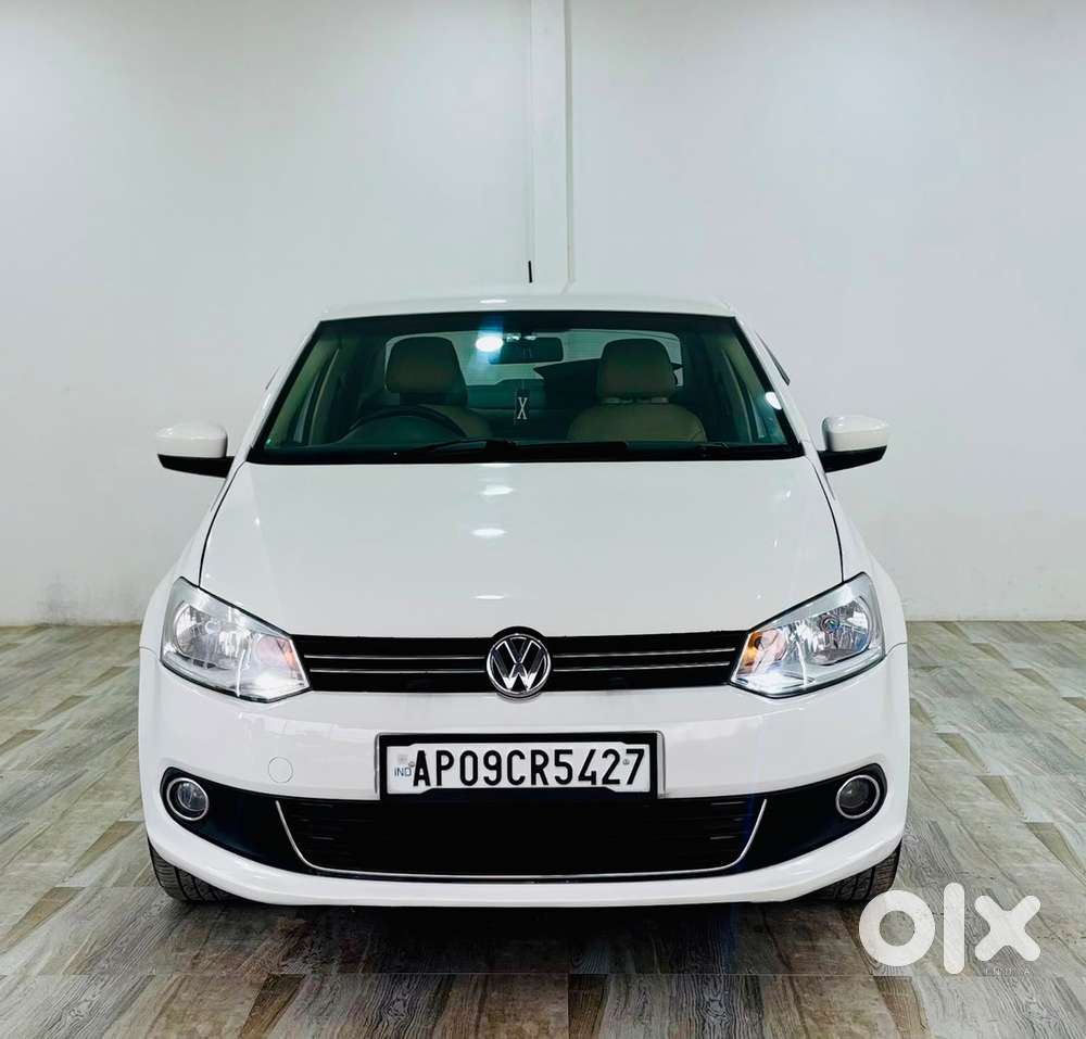 Volkswagen Vento 1.6 Highline (automatic)