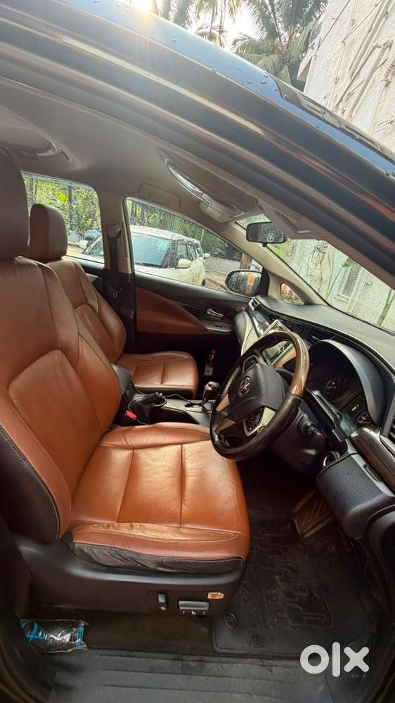 Toyota Innova Crysta Zx At 7 Str 2017 (top Model)
