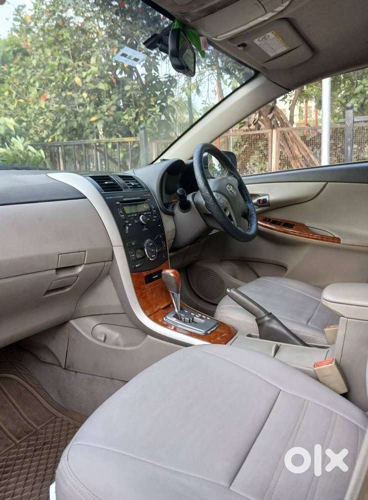 Toyota Corolla Altis 2010-2013 Vl, 2010, Petrol