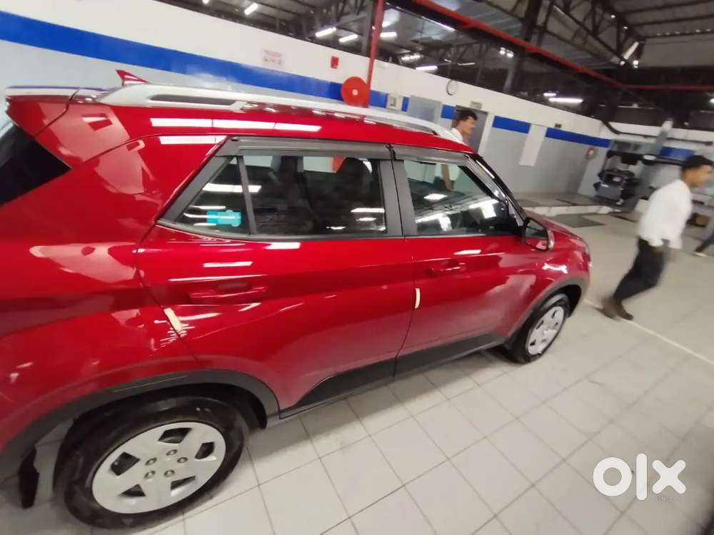 Hyundai Venue 2021 Petrol – Excellent Condition