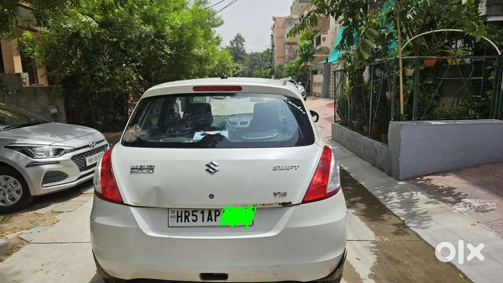 Maruti Swift 1.2 Vxi 2011 ( Nov 2011 )well Maintained