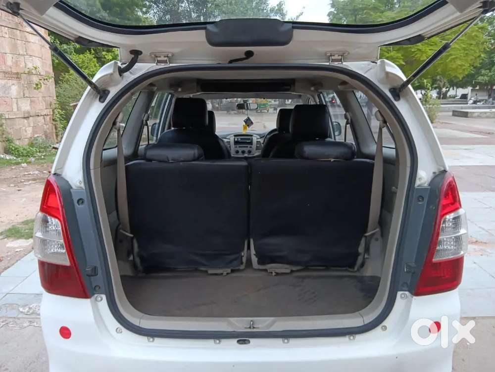 Toyota Innova 2.5 Ev 2014