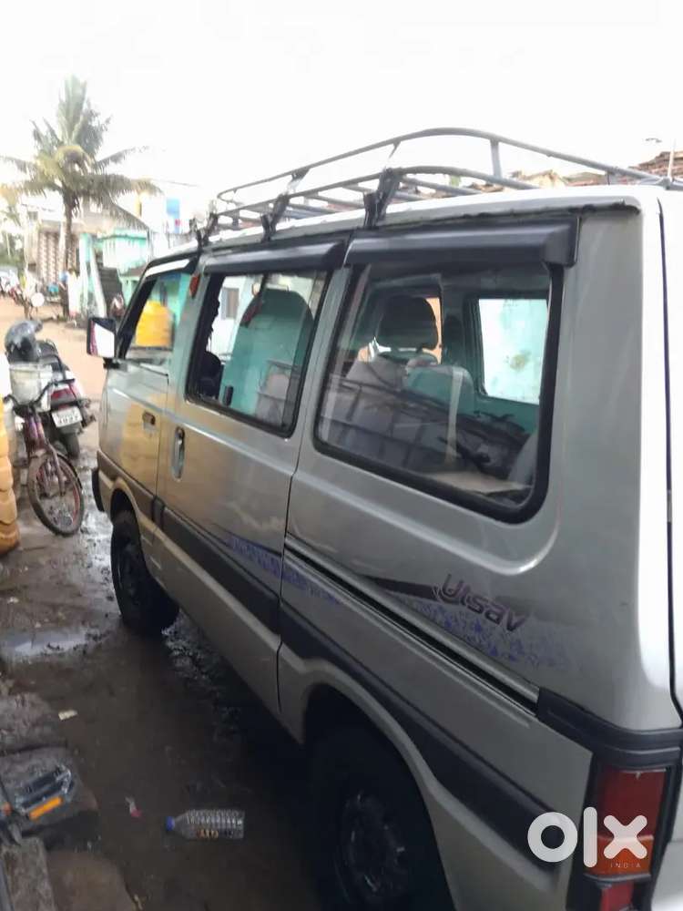 Maruti Suzuki Omni 5-seater 2006