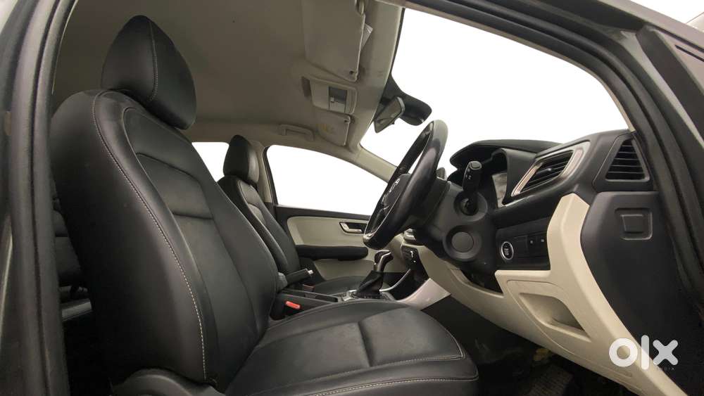 Tata Altroz 1.2 Xza Plus, 2022, Petrol