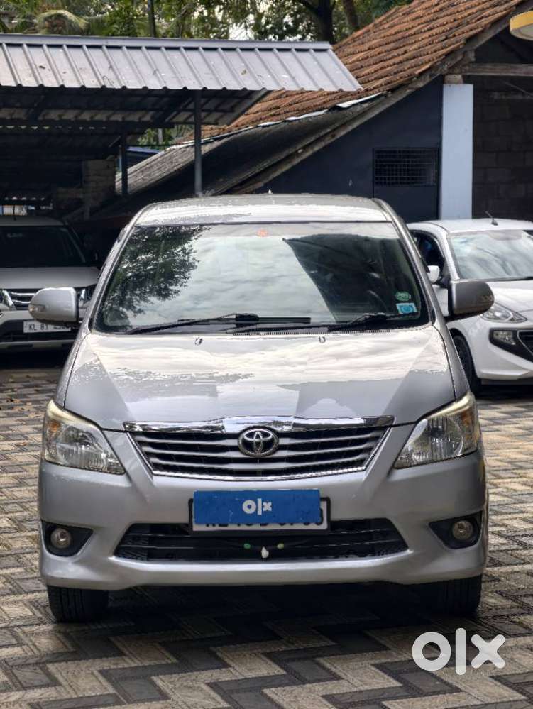 Toyota Innova 2.0 V, 2013, Diesel