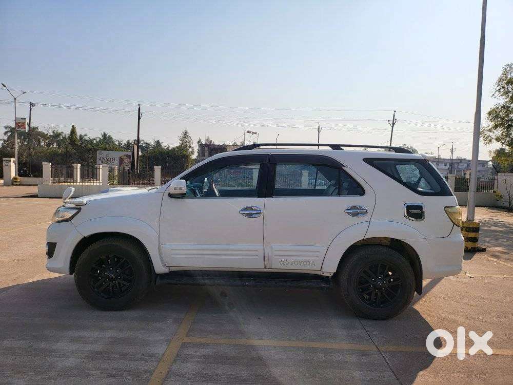 Toyota Fortuner 2011-2016 4x4 At, 2015, Diesel