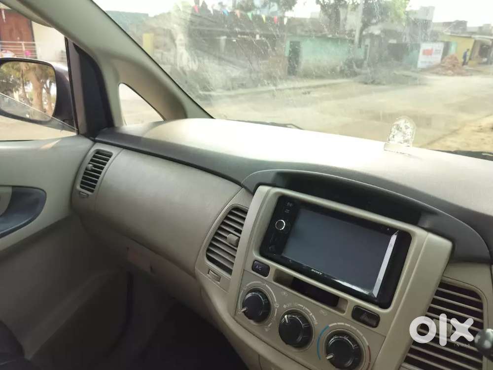 Toyota Innova 2013