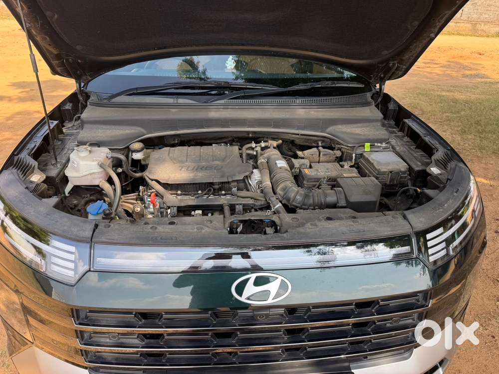 Hyundai Alcazar 2025 Petrol 7000 Km Driven