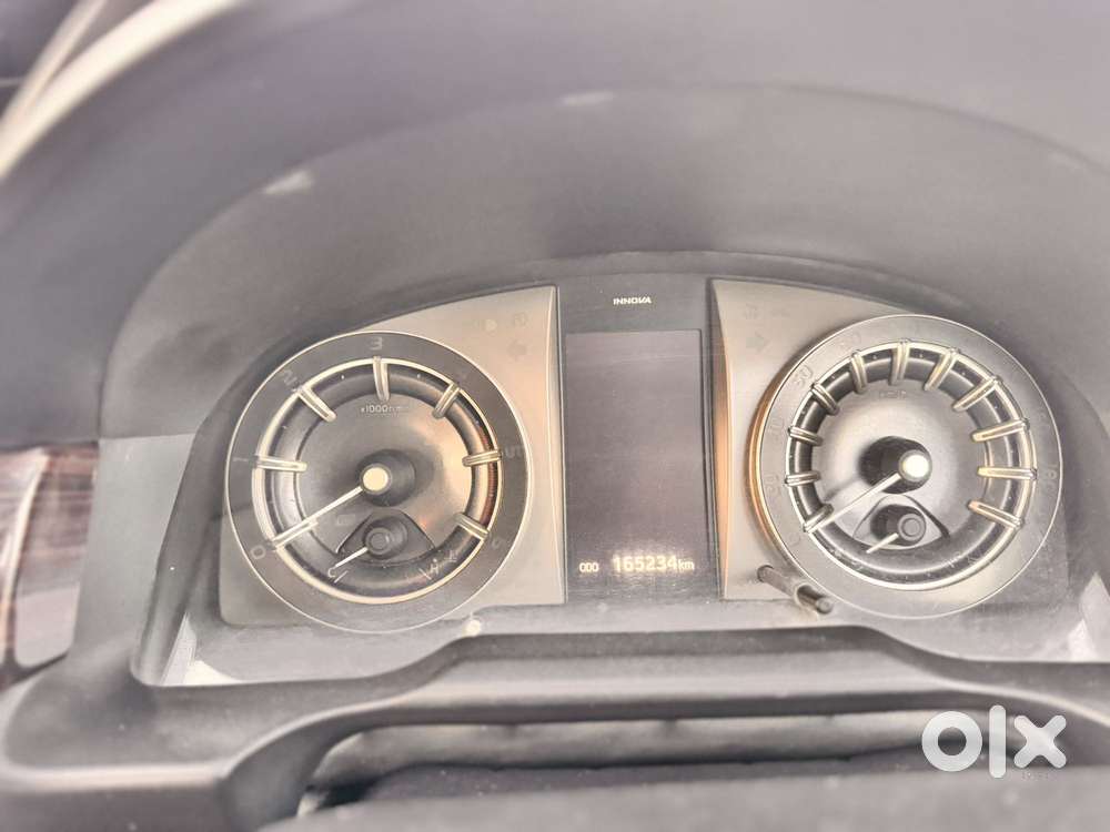 Toyota Innova Crysta 2.4 V 7 Str, 2018, Diesel