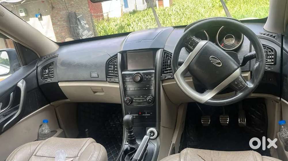 Mahindra Xuv500 2.2 W10 2016