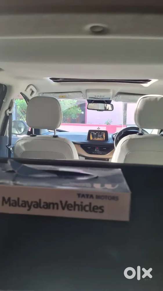 Tata Nexon Xza Plus 2024 Lux Jet Limited Edition Petrol 10200 Km Drive