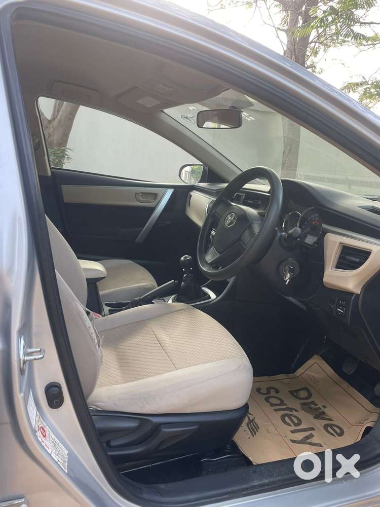 Toyota Corolla Altis 2013-2017 D-4d Js, 2017, Diesel