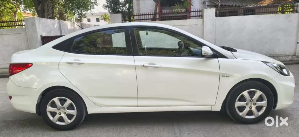 Hyundai Verna Fluidic 1.6 Vtvt, 2012, Petrol