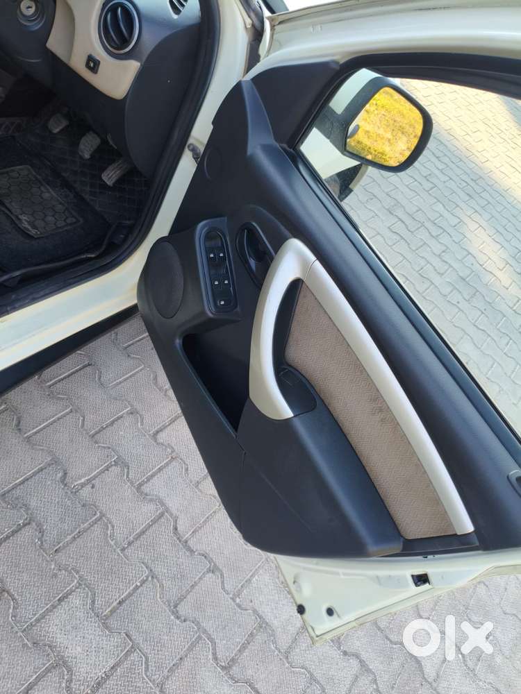 Renault Duster 1.5 Petrol Rxl, 2014, Cng & Hybrids