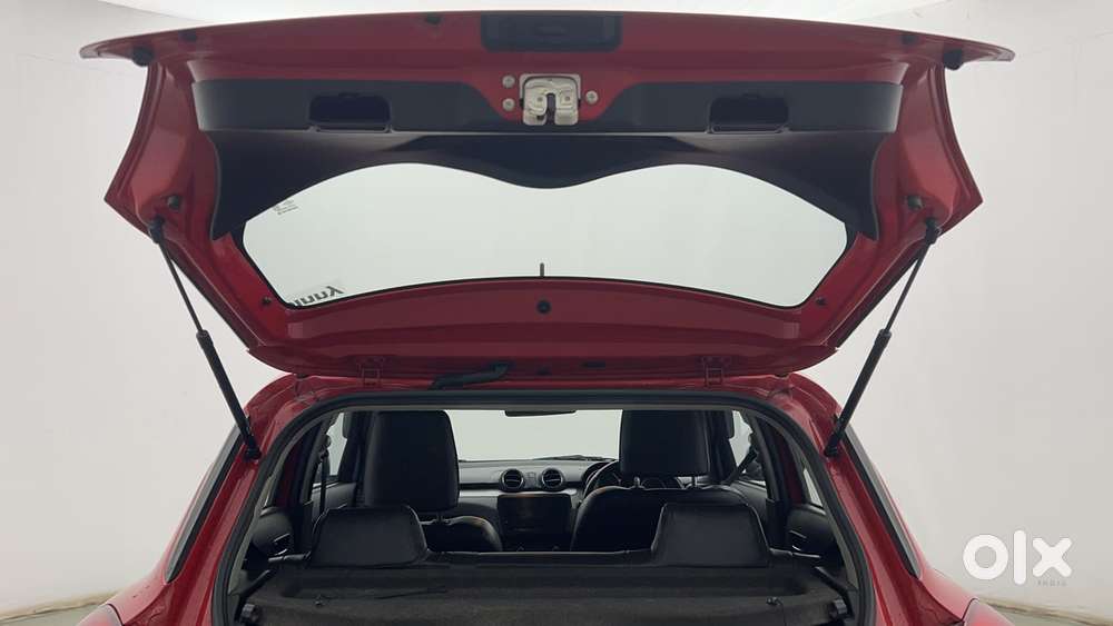Maruti Suzuki Swift Amt Vvt Vxi, 2022, Petrol