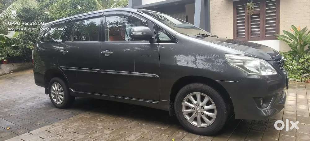 Toyota Innova 2.5 Vx 2012