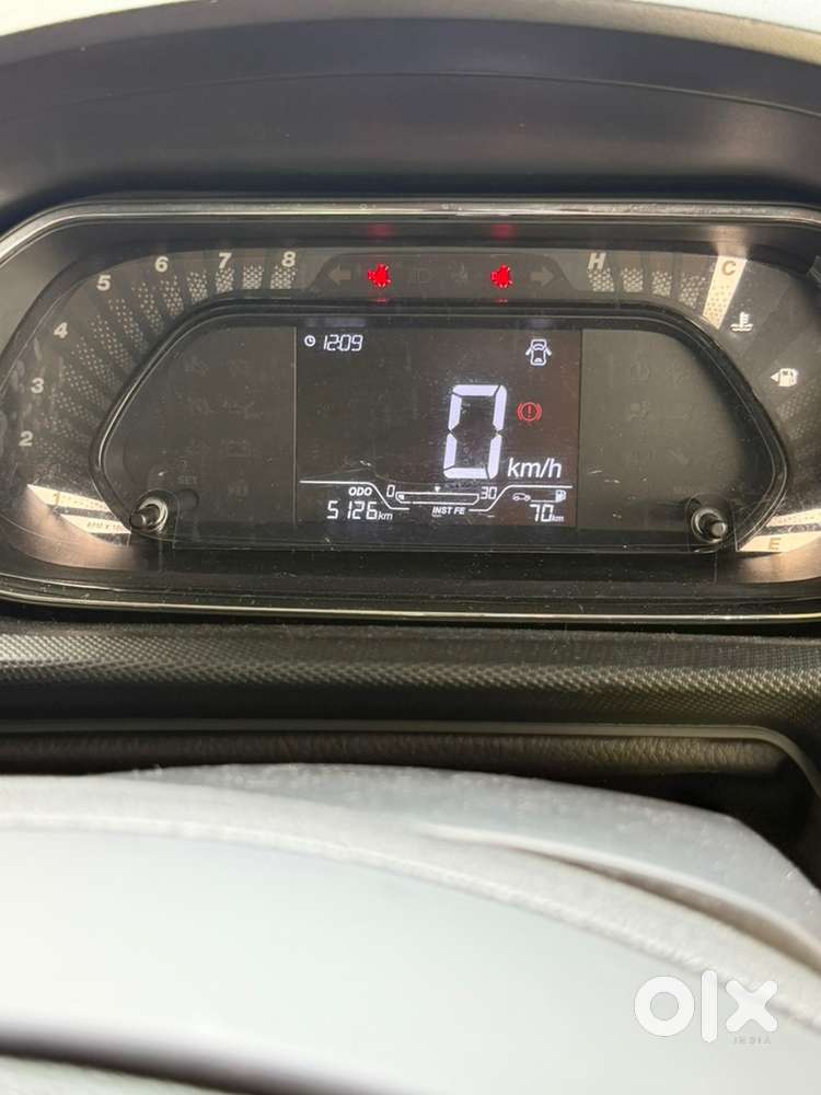 Tata Tiago Petrol 2024