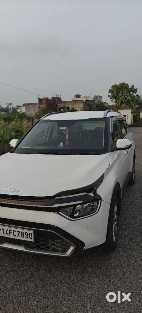 Kia Carens Prestige Diesal 2022 First Owner