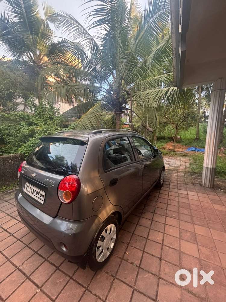 Chevrolet Spark Petrol 2013