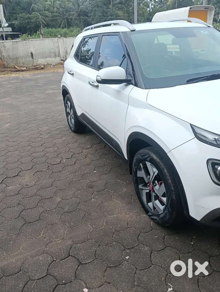 Hyundai Venue Mt 2019 20 Registration Diesel With Sunroof Good Car
