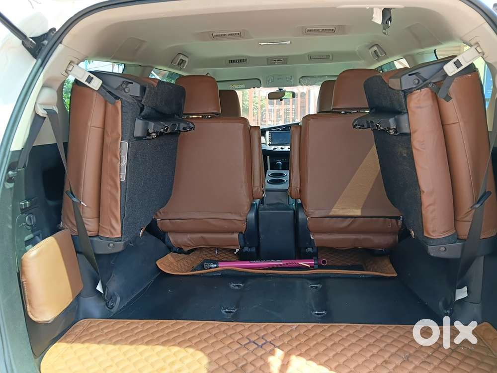 Toyota Innova Crysta 2023
