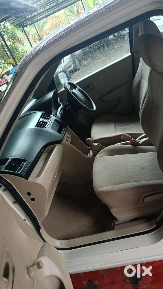 Maruti Suzuki Swift Dzire 1.2 Lxi Bsiv, 2013, Petrol