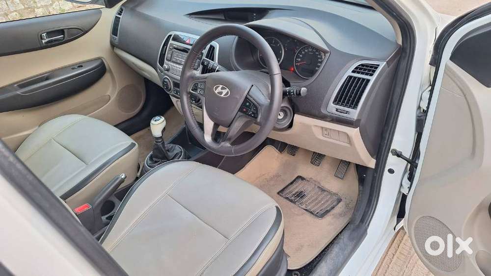 Hyundai I20 2015-2017 Sportz Option 1.4 Crdi, 2012, Diesel