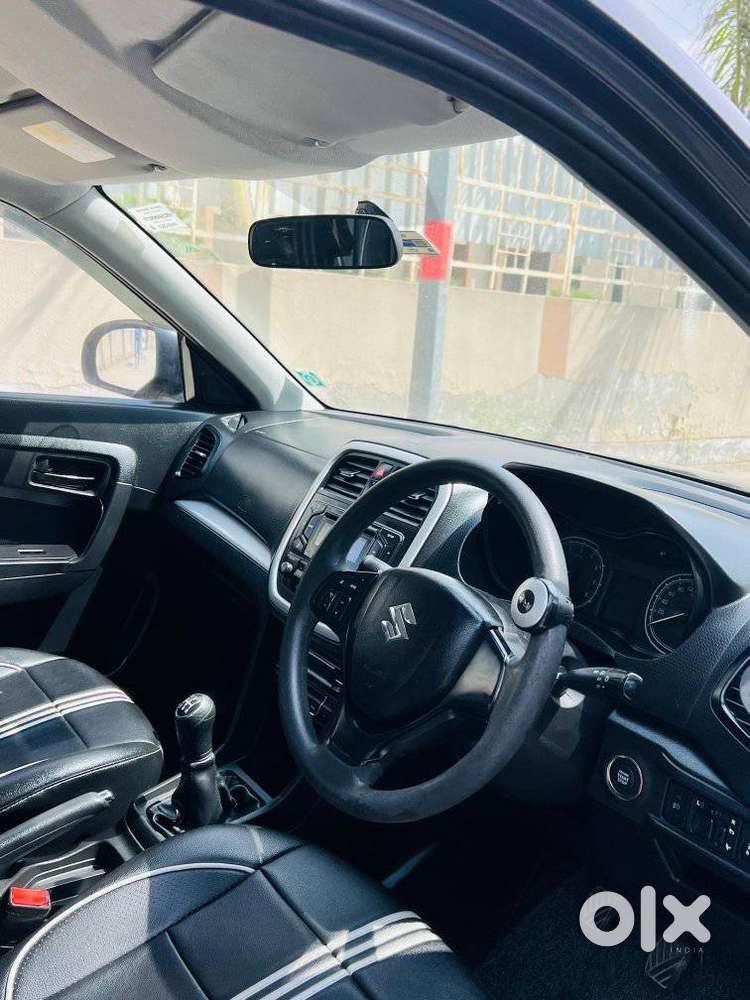 Maruti Suzuki Brezza 1.5 Vxi At Smart Hybrid, 2021, Petrol