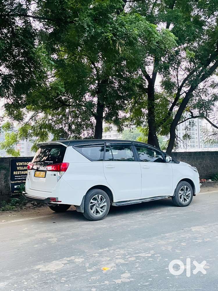 Toyota Innova Diesel 2024