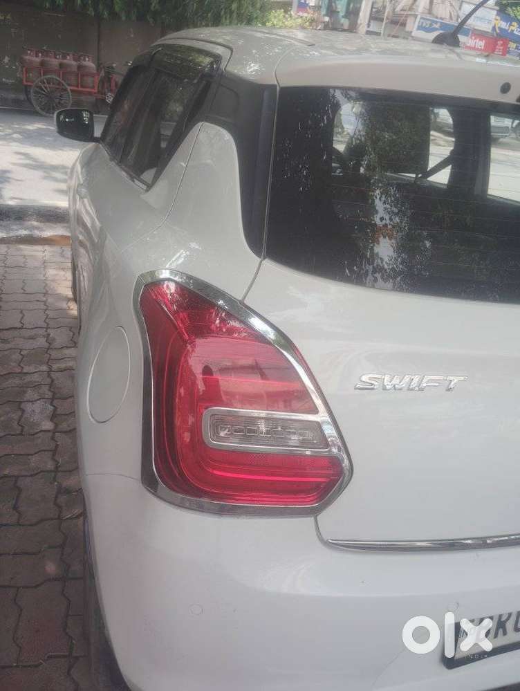 Maruti Suzuki Swift Zxi Plus Dual Tone, 2018, Petrol