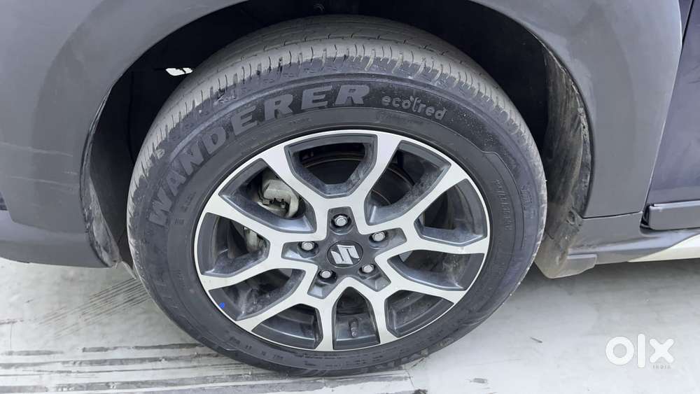 Maruti Suzuki Xl6 1.5 Alpha Mt, 2023, Petrol