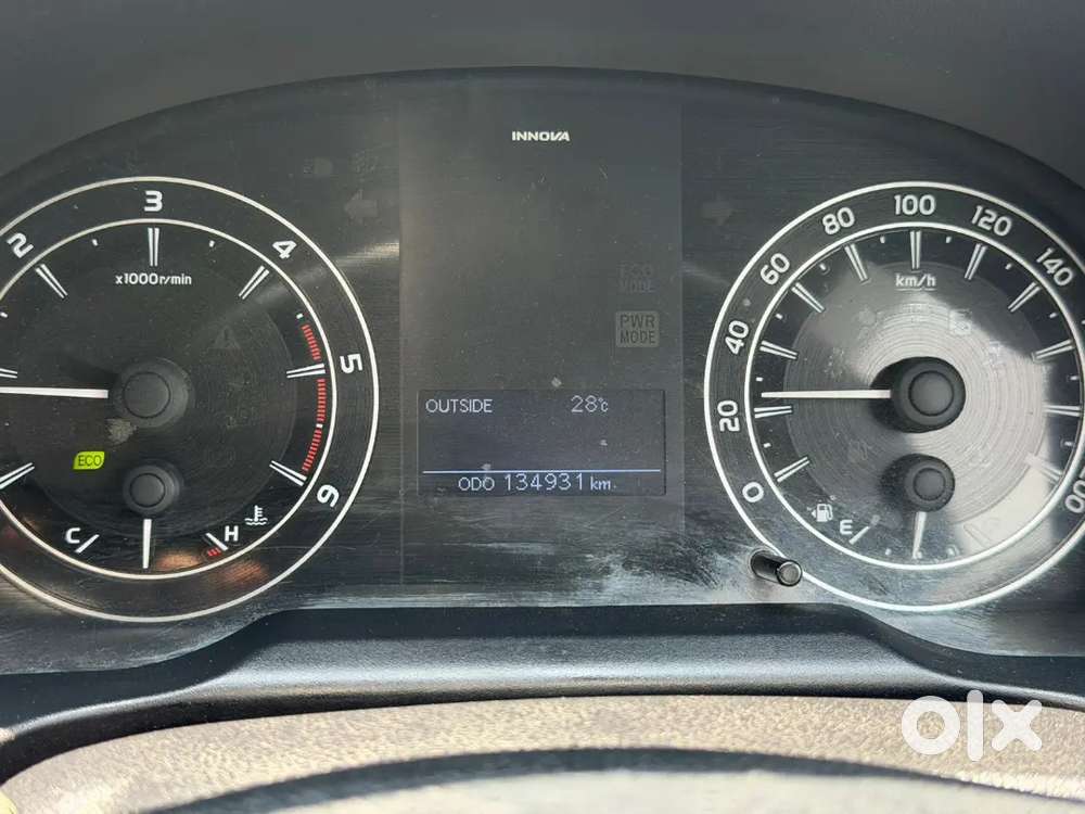 Toyota Innova Crysta 2017 Diesel Well Maintain,company Service Record