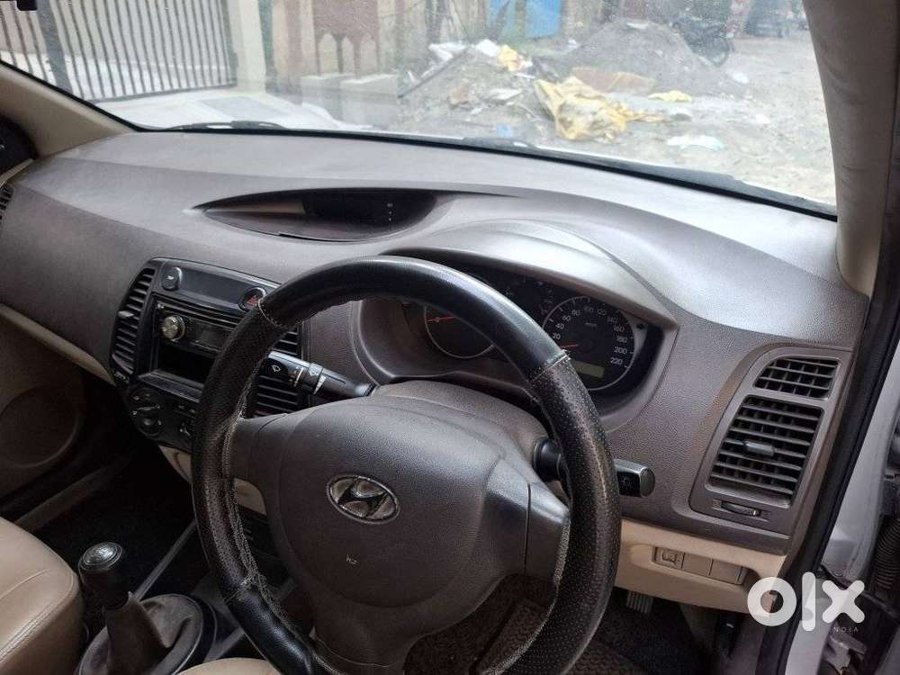 Hyundai I20 2009-2011 Asta, 2009, Petrol