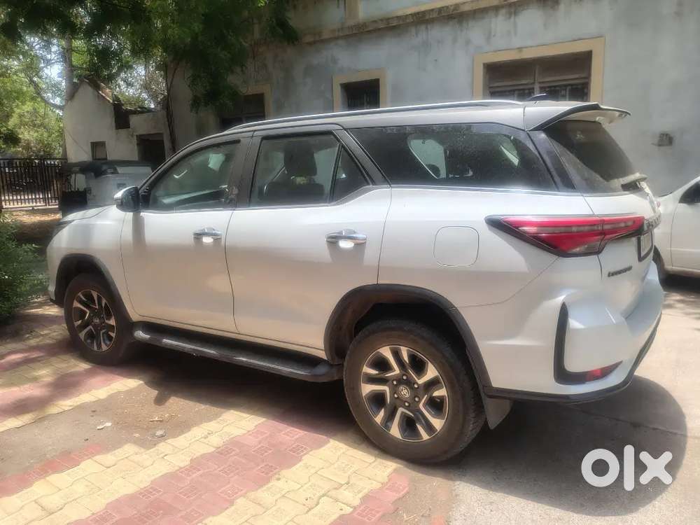 Goverment Officer Owned, Legender 4x2 Auto, 37000 Km, 1st Owner