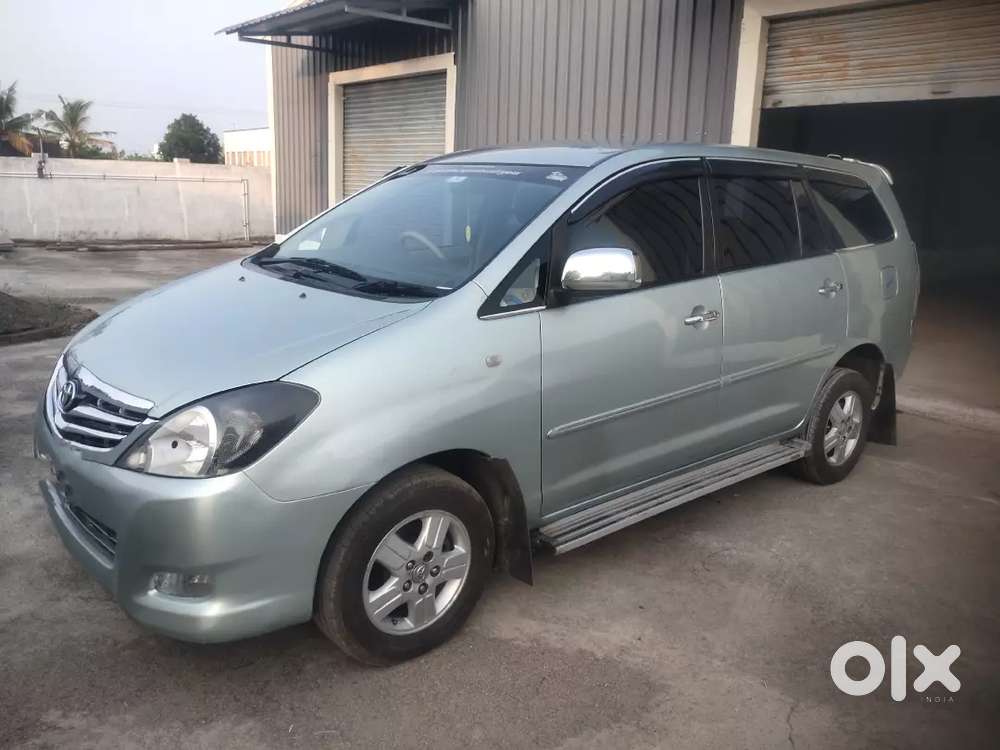 Toyota Innova 2.5v  2005